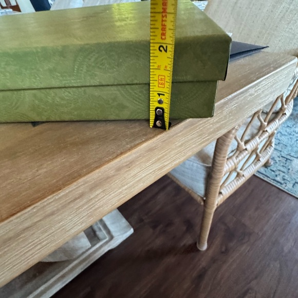 Gucci green shopping box 16”x12”x2.3” with gucci shipping box included. - Picture 4 of 8